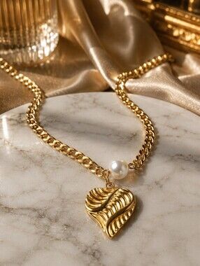18K Gold Plated Cuban Chain Heart Pendant Pearl Old Money Statement Necklace